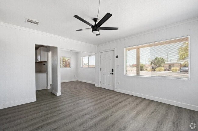 Building Photo - 731 W Pepper Pl Rental