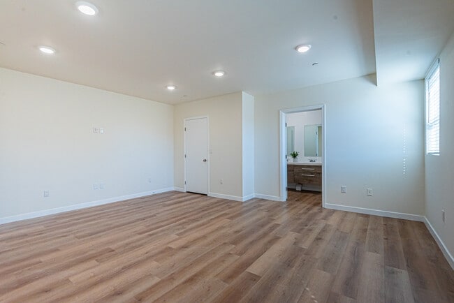 Master bedroom on first floor - 16753-16755 1/2 Sherman Way