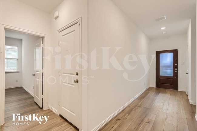 Photo - 5233 Rockrose Ln