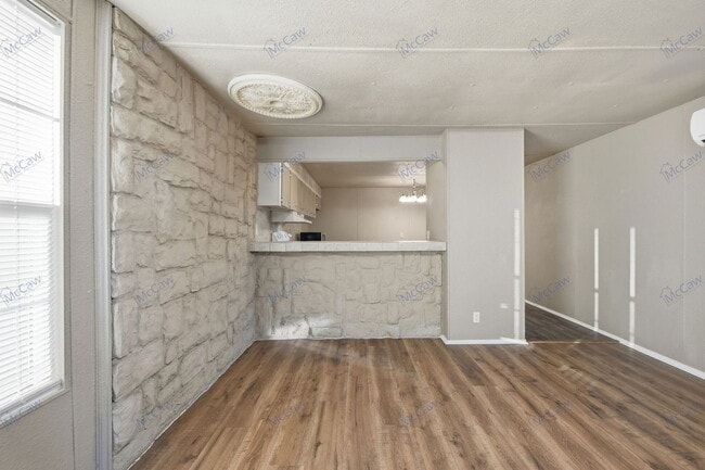 Photo - 1307 Oakridge Rd