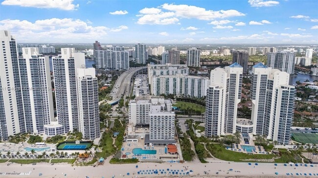 Photo - 19201 Collins Ave Unit 124