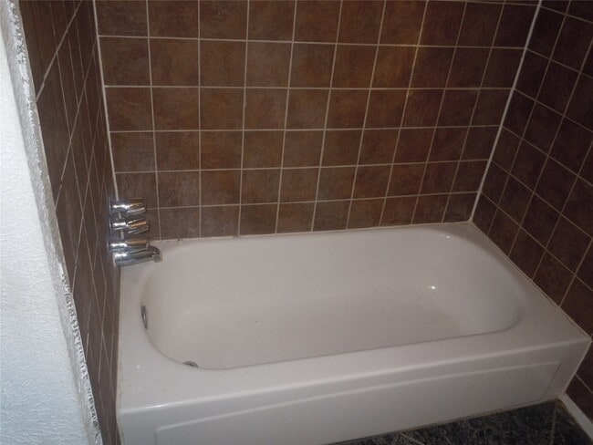 Photo - 5422 Thrush Dr