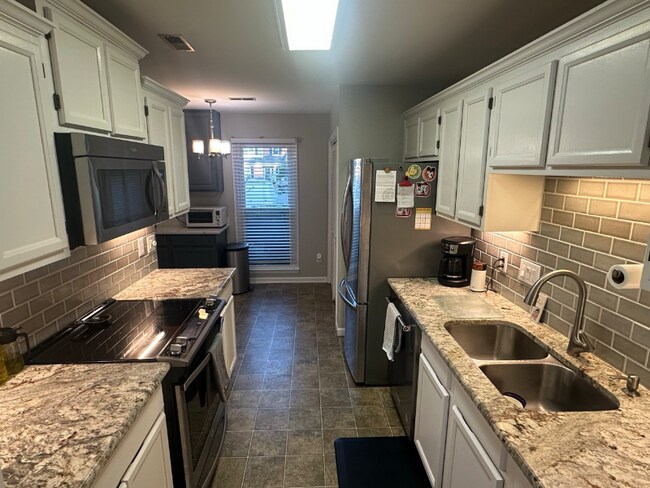 Photo - 9129 Kings Canyon Dr