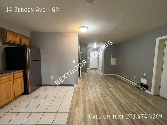 Photo - 14 Bergen Ave Unidad GM