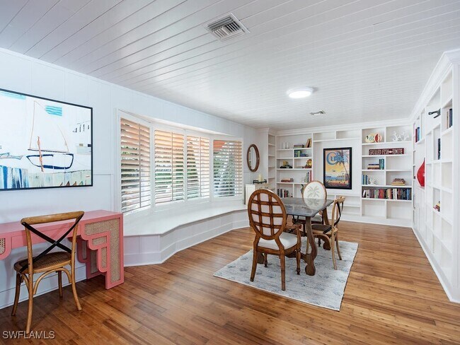 Photo - 195 2nd Ave N