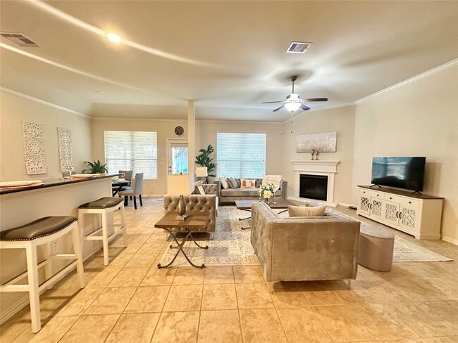 Photo - 6818 Pear Point Ln