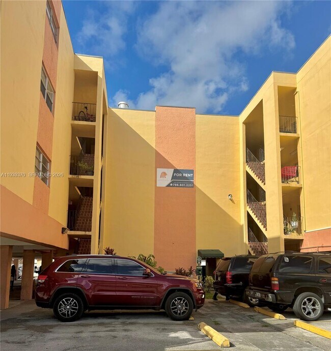 Photo - 1305 W 26th Pl Unit 104