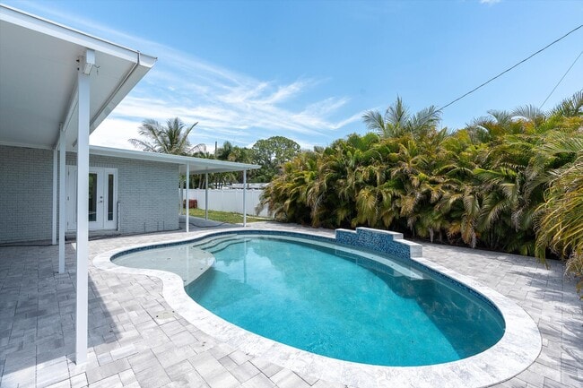 Photo - 8801 Sunlit Cove Dr NE