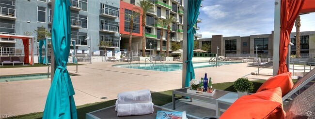 Building Photo - 353 E Bonneville Ave Unit 816 Rental