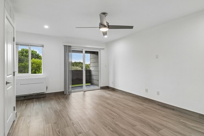 Photo - 2065 Poplar Rd Unit 508