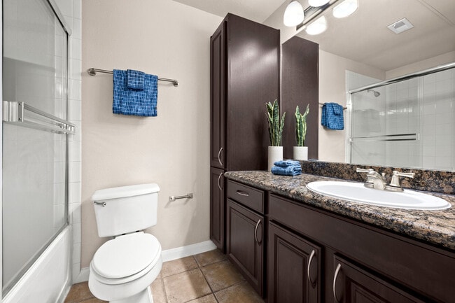Villas At Parkside