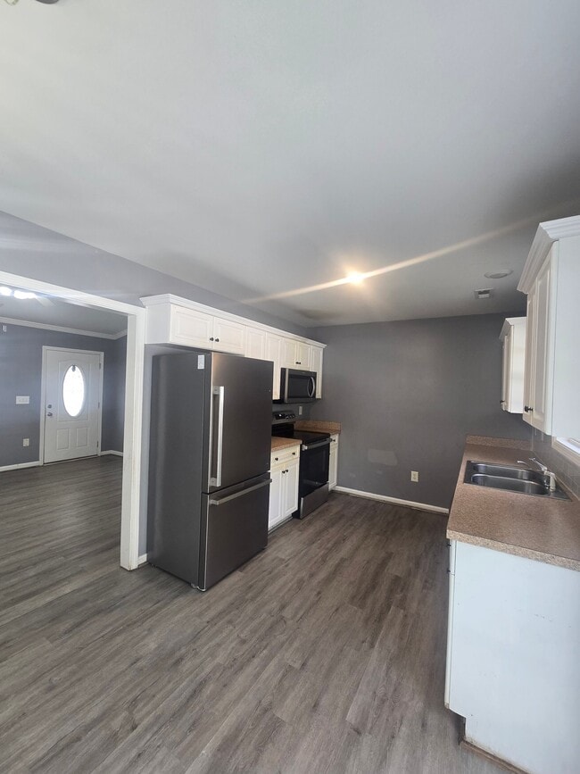 Photo - 148 Babaco Ct