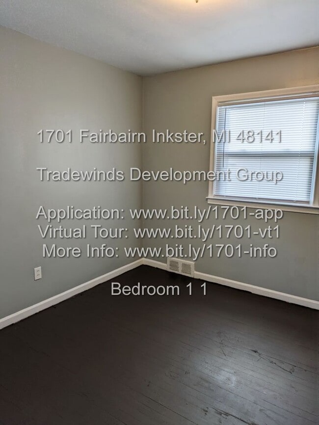 Photo - 1701 Fairbairn St