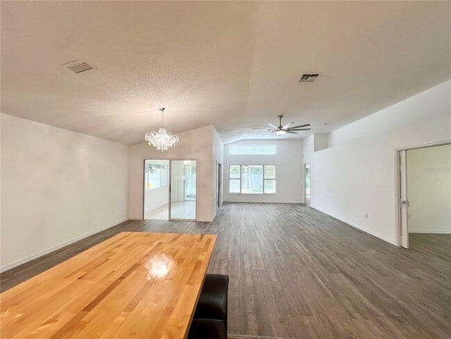 Photo - 1435 Stroud Ct