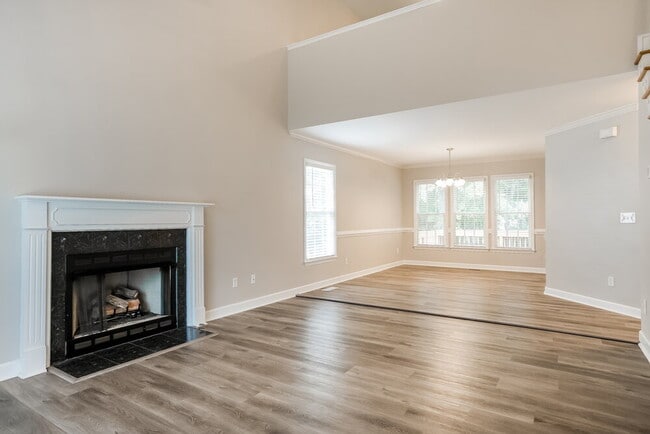 Photo - 508 S Allen Rd