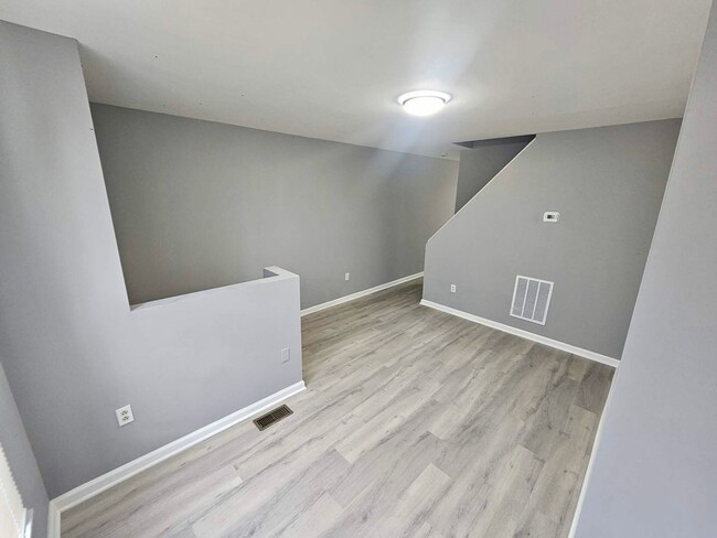 1341 Glyndon Ave