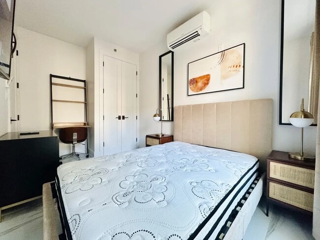 Photo - Furnished room/NOT APARTMENT Unit 1C