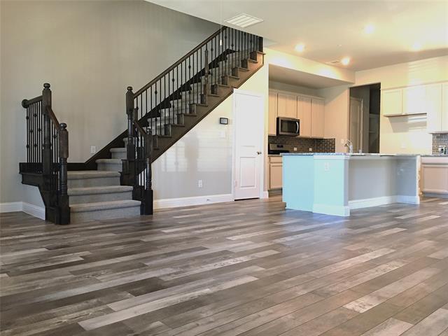 Photo - 1353 Elaine Dr