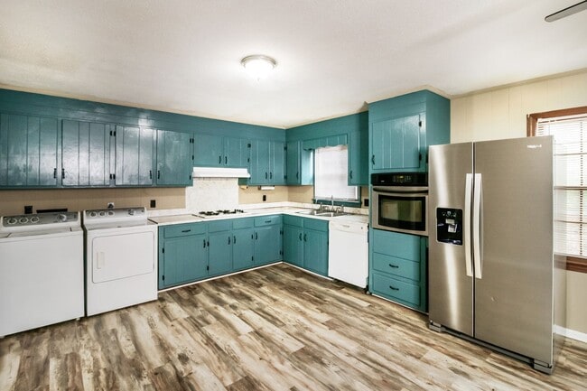 Photo - 3001 Green Grove Cir NE