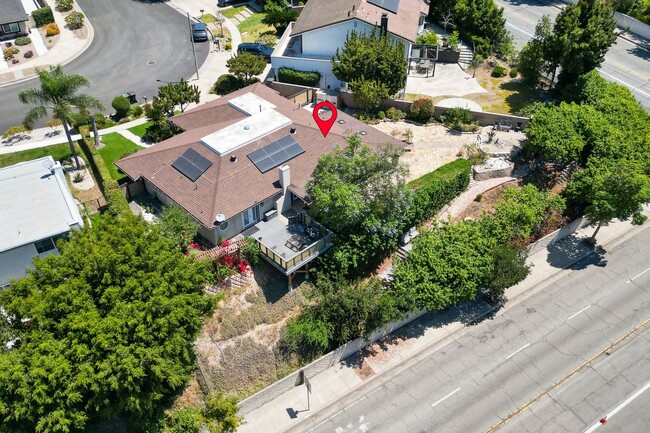 Photo - 1800 Yermo Pl