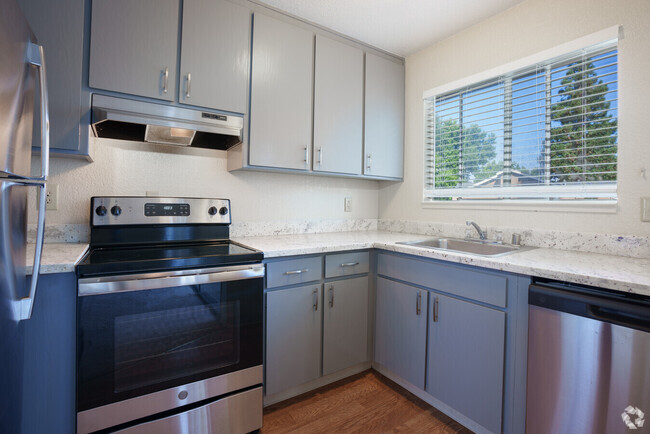 Building Photo - Large Two Bedroom at Lund Gardens!! Unit 210 Rental