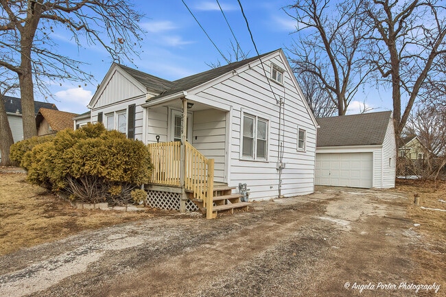 Photo - 33759 N Lake Shore Dr