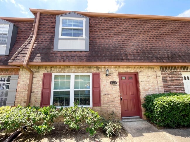 Building Photo - 9303 Hammerly Blvd Unit 803