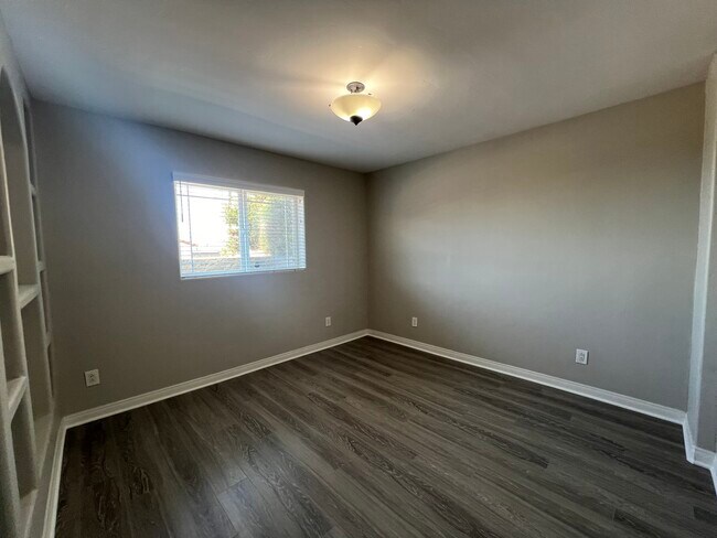 1820 Titus St Unit 1820 Titus Duplex