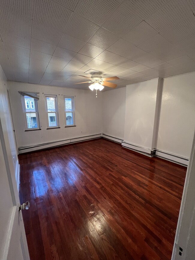 Building Photo - 348 Oakland Ave Rental