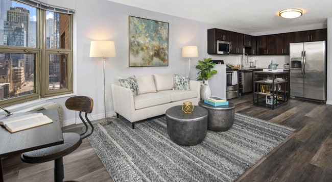 Photo - 5 W Chestnut St