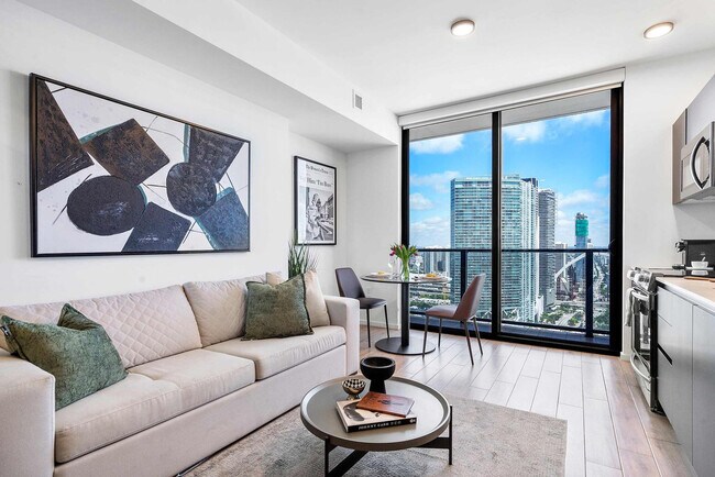 Photo - 398 NE 5th St Unidad ID1304285P