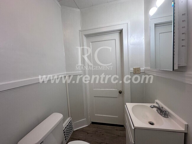 1115 Harmon-