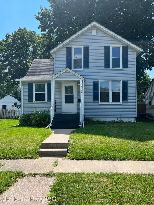 3 br, 1 bath House - 2925 Bellevue Avenue - 3 br, 1 bath House - 2925 Bellevue Avenue