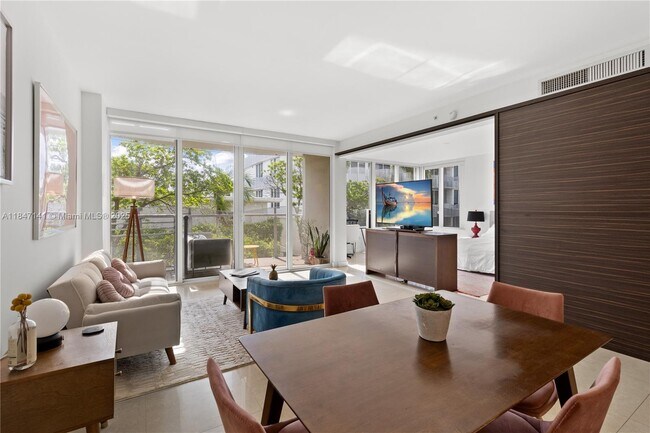 Building Photo - 2155 Washington Ct Unit 201 Rental