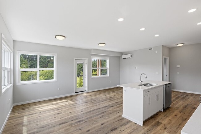 Photo - Marakai - Corporate Unit C100