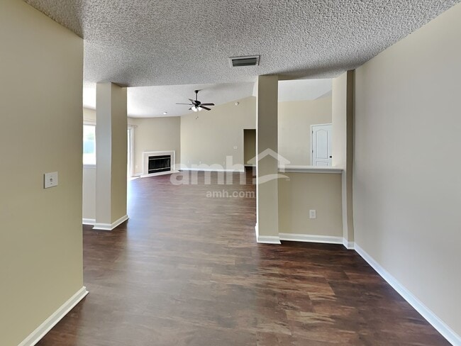 Photo - 1767 Saw Lake Dr