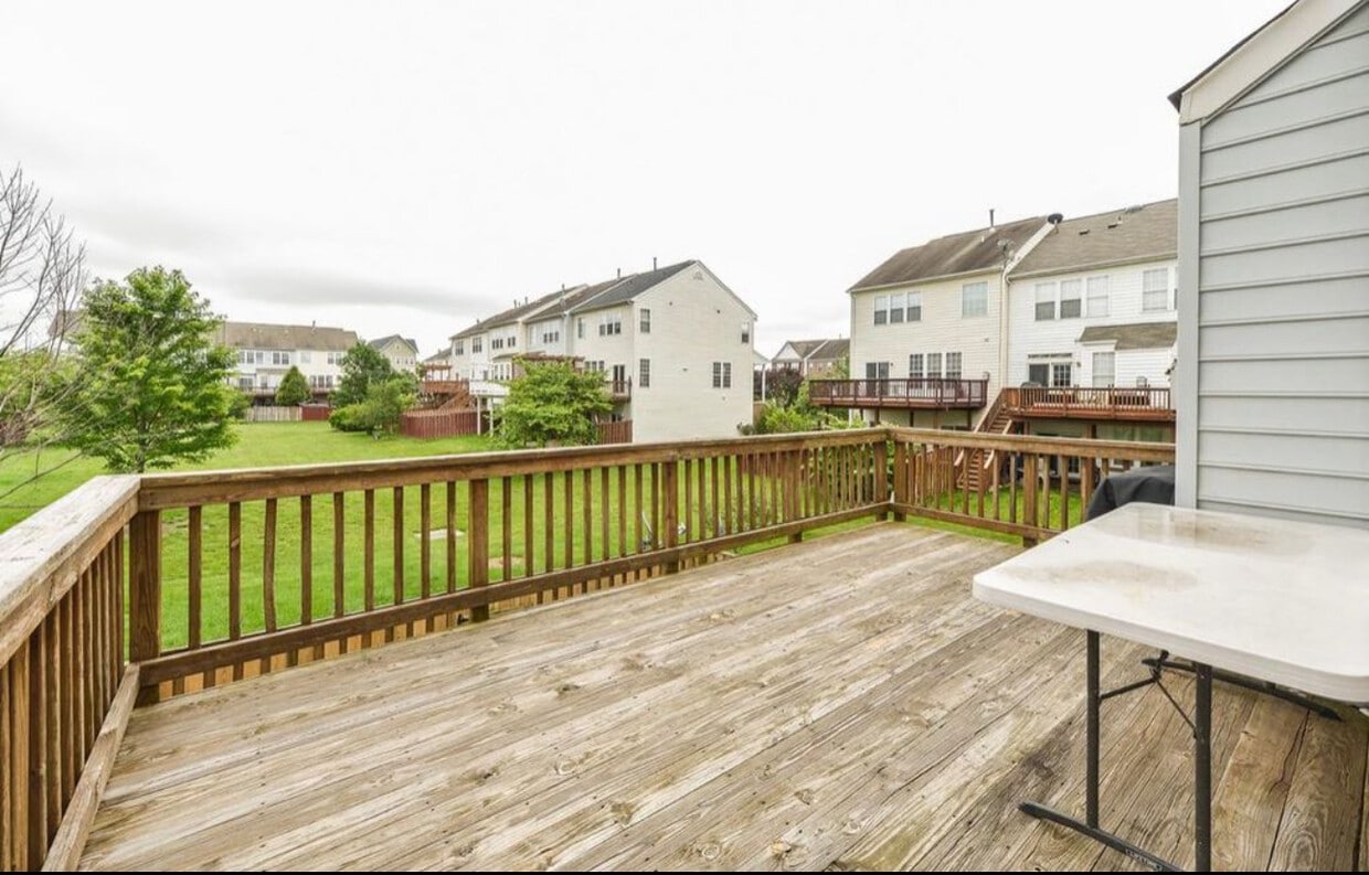 Photo - 22542 Maison Carree Square (Ashburn, VA)