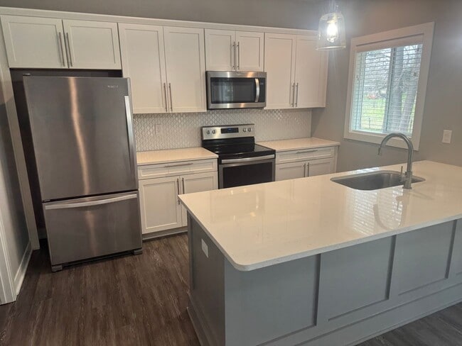 8879 Primo Ln