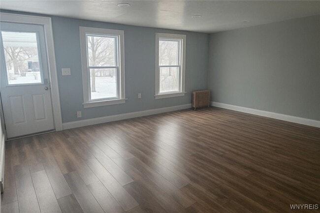 Photo - 143 Tyler St