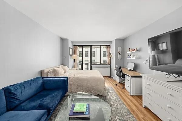 Building Photo - 45 E 25th St Unit 11D