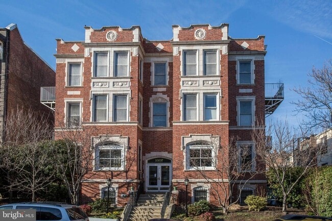 Building Photo - 1807 California St NW Unit 205