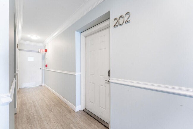 Photo - 2900 Banyan St Unit 202