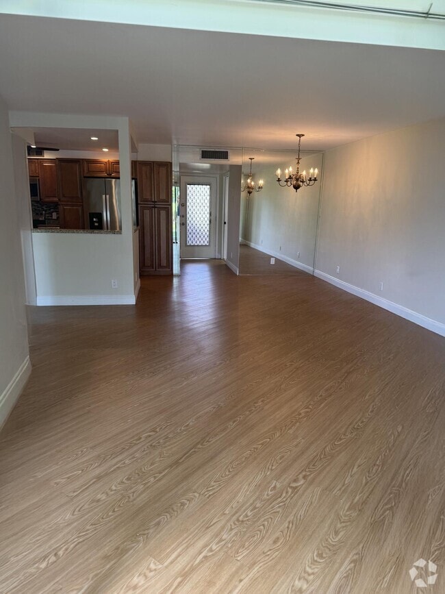 Building Photo - 105 Piedmont C Rental