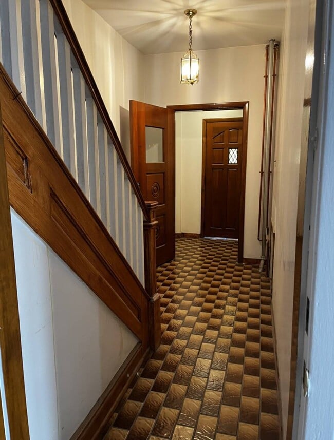 Photo - 62-47 64th St