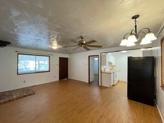 Photo - 46938 Bissett Station Rd