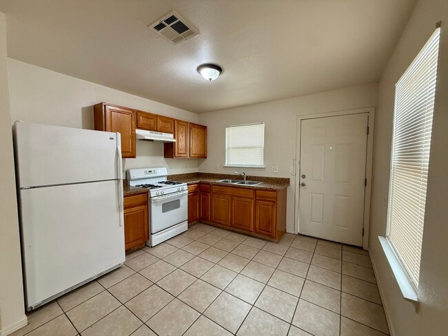 Photo - 192 Rio Rd Unit A