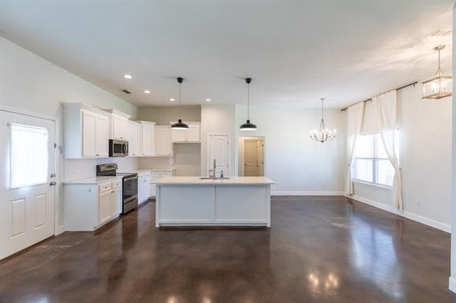 Photo - 246 Foxtrot Ln