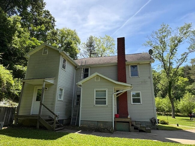 Photo - 7624 Bremen Rd