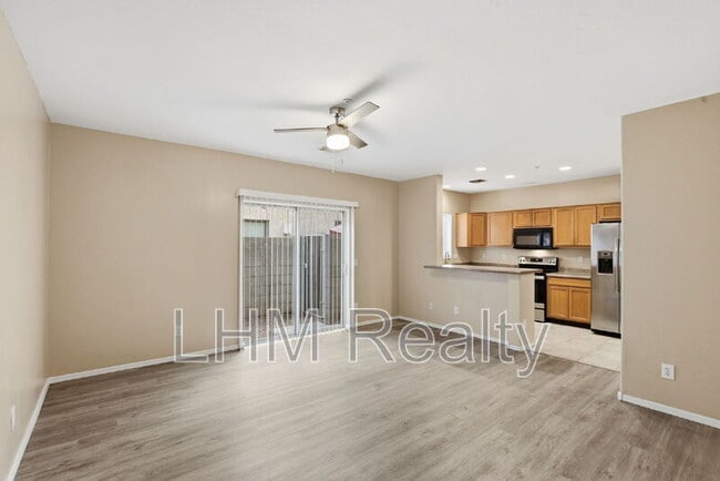 Photo - 15818 N 25th St Unit 111