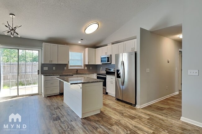 200 Cedar Ridge Cir